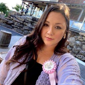 Meet your Posher, Alexandra